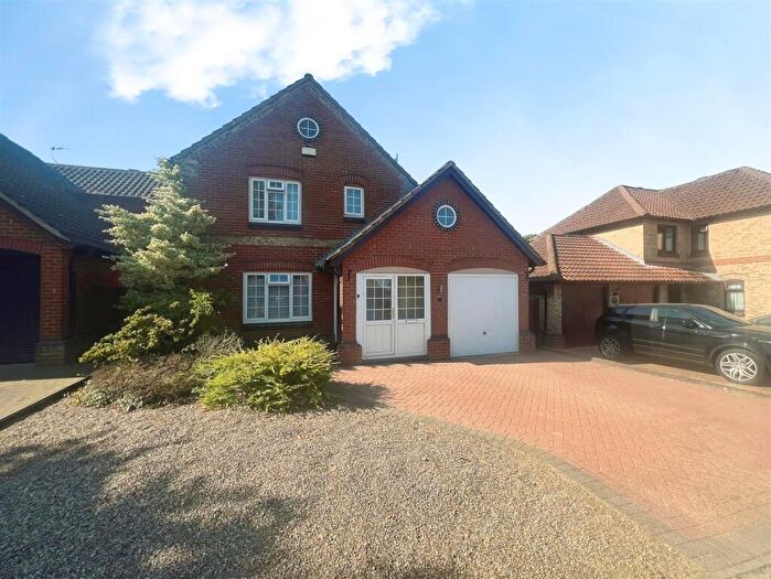 3 Bedroom Detached House For Sale In Birch Close, Lowestoft, NR32