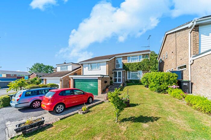 4 Bedroom Detached House For Sale In Romaine Close, Burgess Hill, RH15