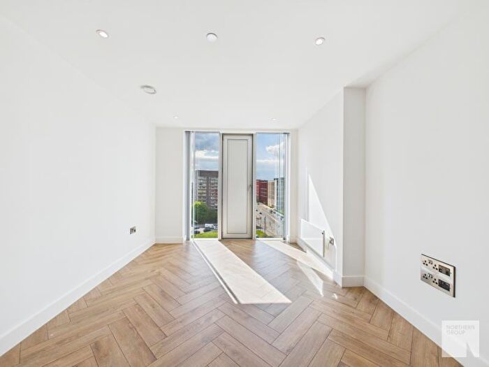 2 Bedroom Apartment To Rent In Elizabeth Tower :: Manchester, M15