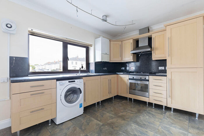 2 Bedroom Apartment To Rent In Albany Road, Cheltenham, GL50