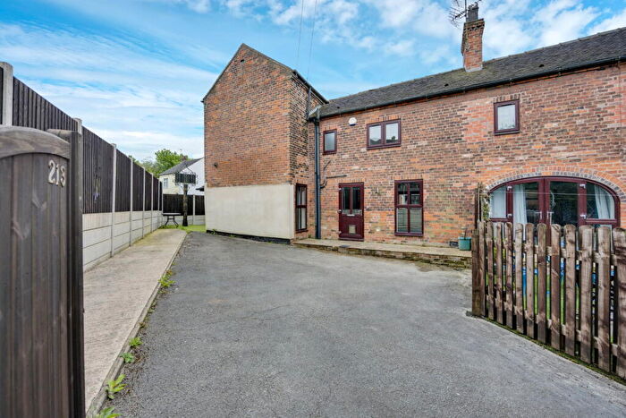 3 Bedroom Semi-Detached House For Sale In High Street, Halmer End, ST7