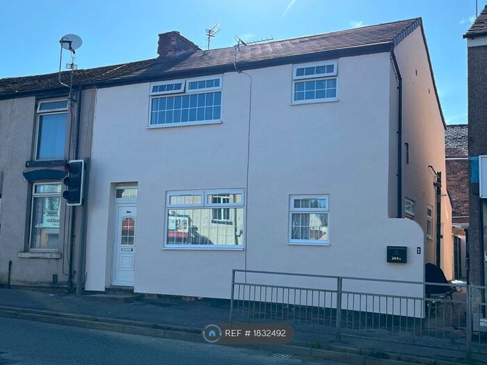 1 Bedroom Flat To Rent In Oldham Road, Middleton, Manchester, M24