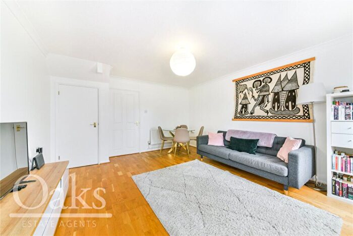 2 Bedroom Terraced House To Rent In Backley Gardens, South Norwood, SE25