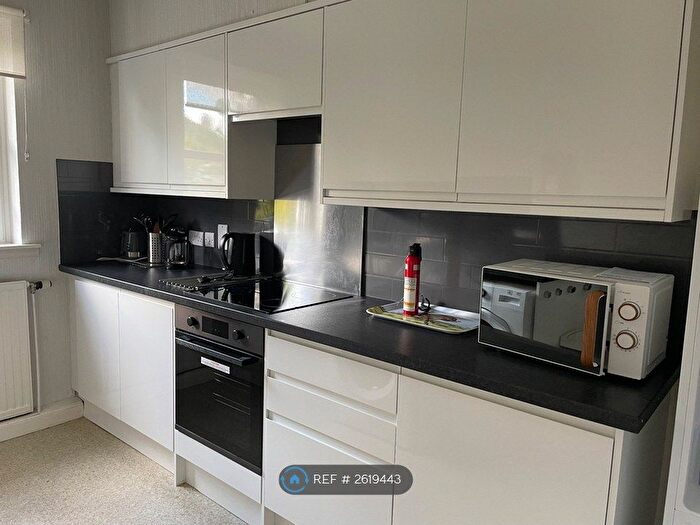 2 Bedroom Flat To Rent In Boase Avenue, St Andrews, KY16