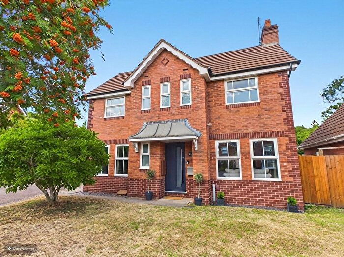 3 Bedroom Detached House For Sale In Skipton Crescent, Worcester, Worcestershire, WR4