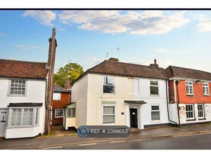 2 Bedroom End Of Terrace House To Rent In London Road, Hurst Green, Etchingham, TN19