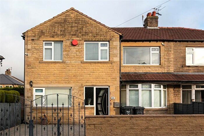 5 Bedroom Semi-Detached House For Sale In Crestfield Crescent, Elland, HX5