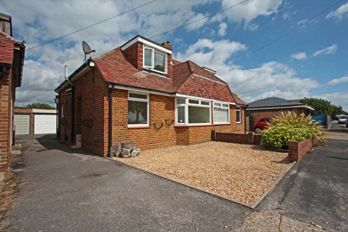 3 Bedroom Semi Detached House To Rent In Alton Grove, Fareham, PO16