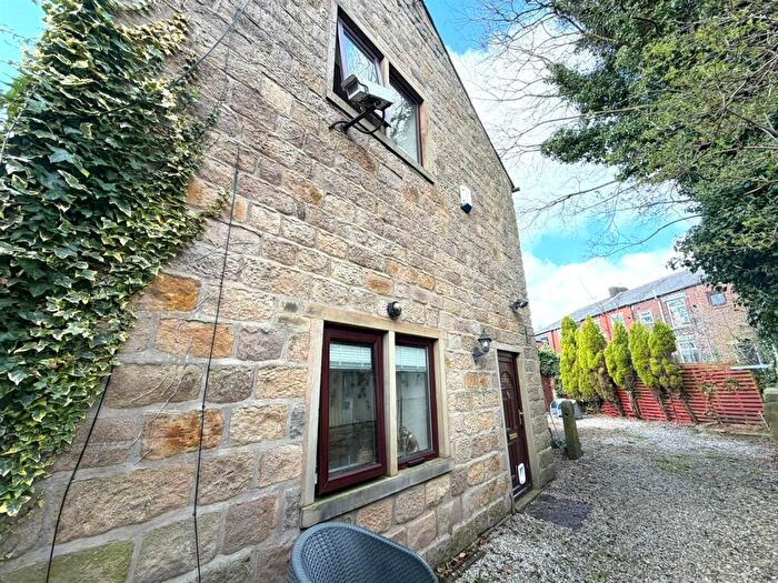 2 Bedroom Detached House For Sale In Dunham Street, OL4