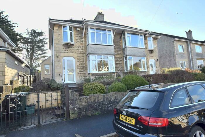3 Bedroom Semi-Detached House To Rent In Bloomfield Drive, Bath, BA2