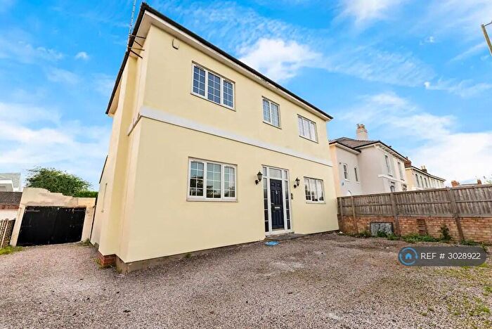 4 Bedroom Detached House To Rent In Gloucester Rd, Cheltenham, GL51
