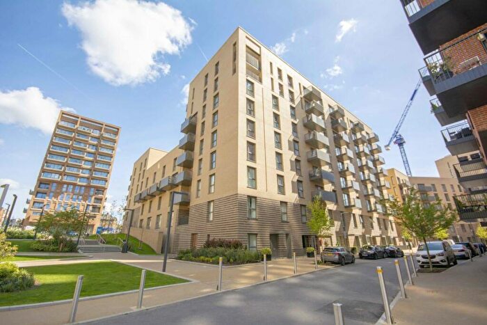 2 Bedroom Flat To Rent In Egret Square, London, NW9