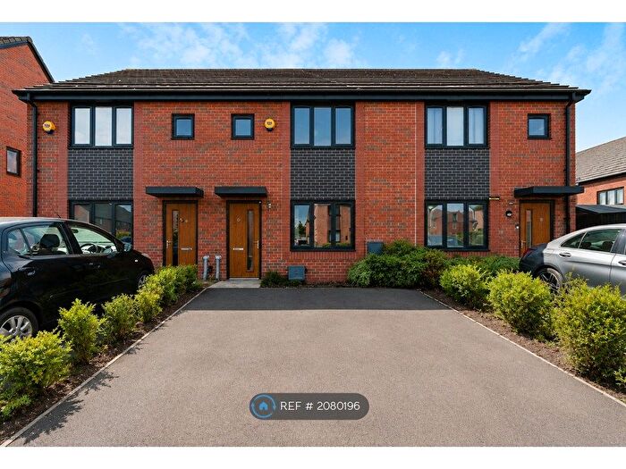 3 Bedroom Terraced House To Rent In Blossom Way, Salford, M6
