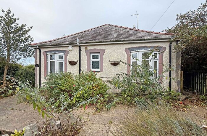 3 Bedroom Bungalow For Sale In Llanaelhaearn, Caernarfon, Gwynedd, LL54