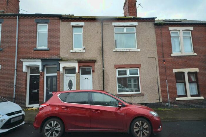 2 Bedroom Flat For Sale In Bewick Street, South Shields, NE33