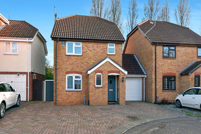 3 Bedroom Detached House For Sale In Shillingstone, Bishopsteignton Location, Shoeburyness, Essex, SS3