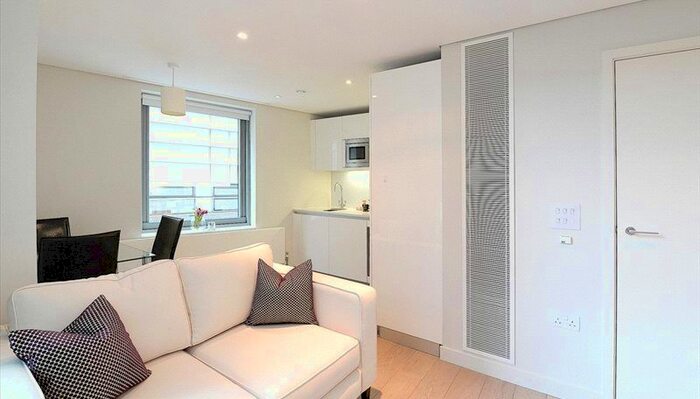 3 Bedroom Flat To Rent In Merchant Square East, London, W2