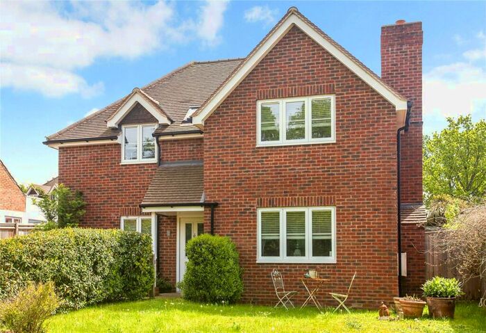 4 Bedroom Detached House For Sale In Glendown Gardens, Winchester Road, Ropley, Alresford, SO24