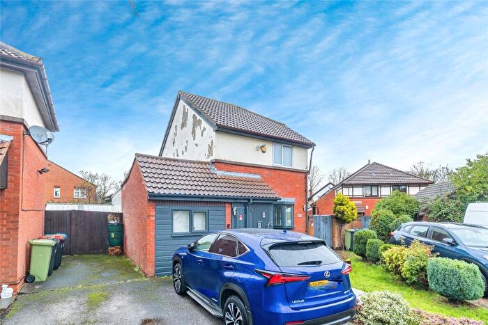 2 Bedroom Detached House For Sale In Whitsun Pasture, Willen Park, Milton Keynes, Buckinghamshire, MK15