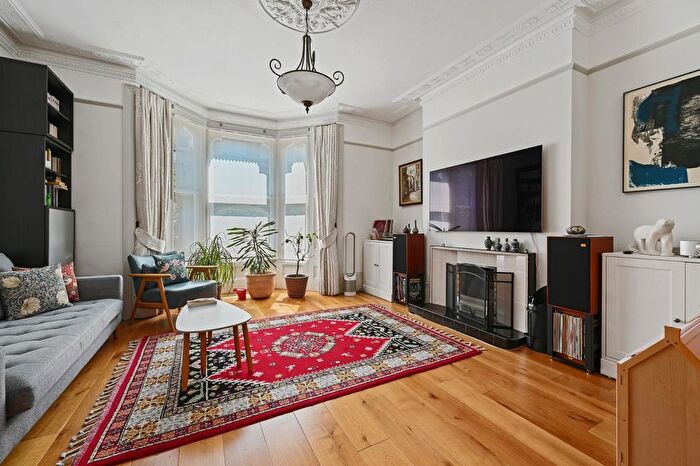 5 Bedroom Property To Rent In Poplar Grove, London, W6