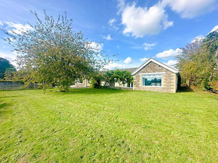 4 Bedroom Bungalow For Sale In Bencroft Hill, Stanley, Chippenham, SN15