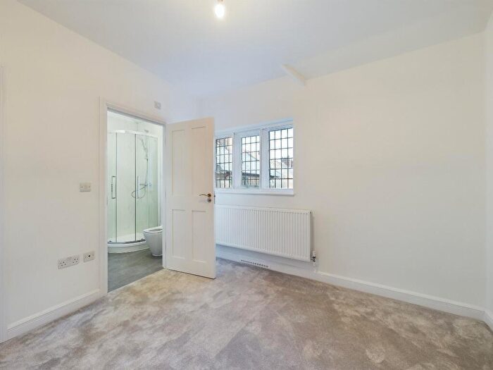 1 Bedroom Flat To Rent In Priory Place, Chester, CH1