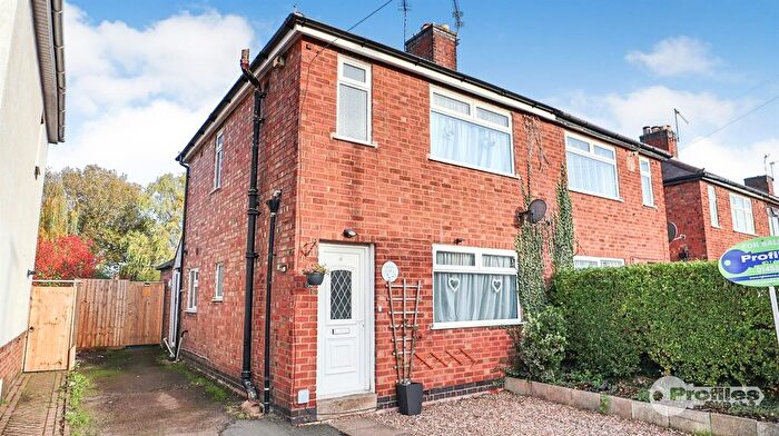 3 Bedroom Semi-Detached House For Sale In John Nichols Street, Hinckley, LE10
