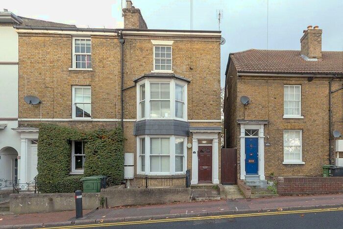 1 Bedroom Apartment To Rent In Brewer Street, Maidstone, Kent, ME14