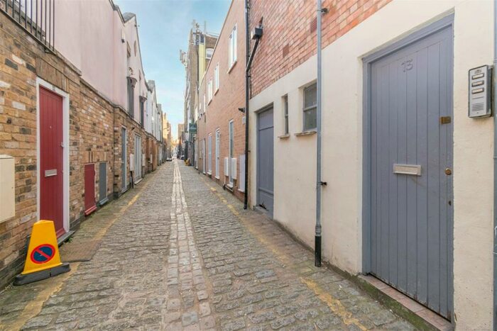 2 Bedroom Flat To Rent In Voss Street, London, E2