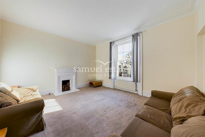 2 Bedroom Flat To Rent In Charlwood Mansions, Weir Road, Balham, SW12