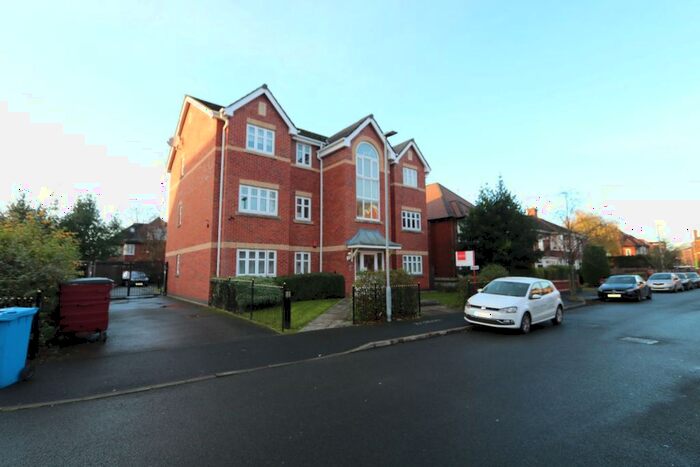 2 Bedroom Flat To Rent In Woodgate Road, Whalley Range, Manchester, M16