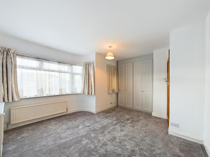 2 Bedroom End Of Terrace House To Rent In Dulverton Road, Ruislip, HA4
