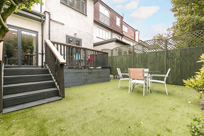 4 Bedroom Semi-Detached House To Rent In Hampstead Gardens, London, NW11