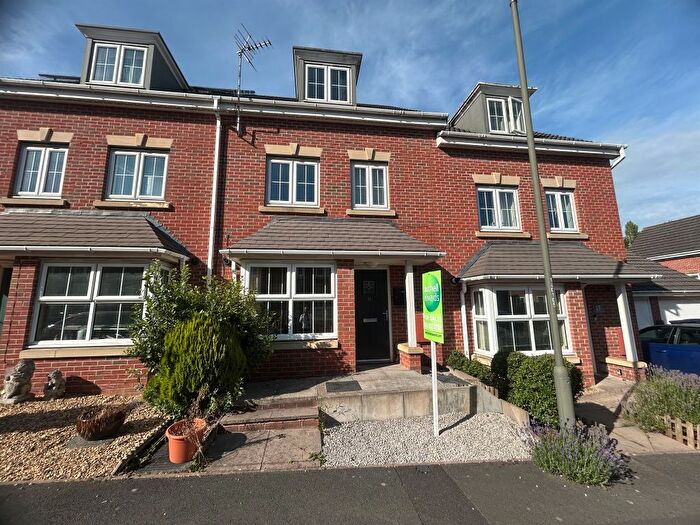4 Bedroom Terraced House For Sale In Noskwith Street, Ilkeston, DE7