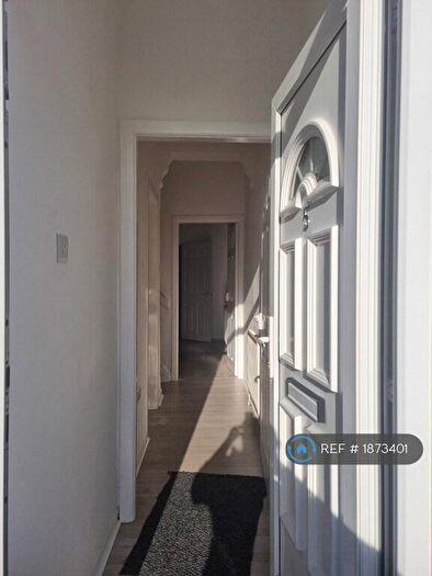 2 Bedroom Terraced House To Rent In Stanton Street, Manchester, M11