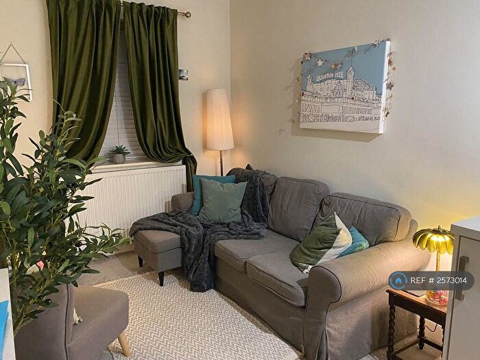 1 Bedroom Flat To Rent In Lansdowne Place, Hove, BN3