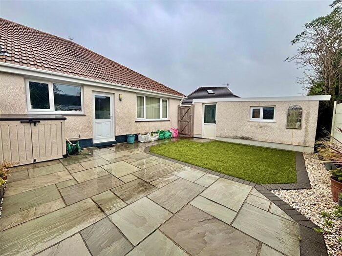 2 Bedroom Semi-detached Bungalow For Sale In Clyne View, Killay, Swansea, SA2