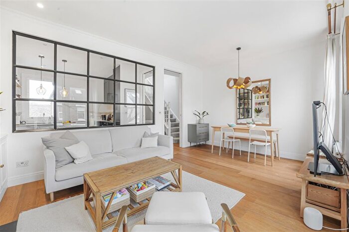 4 Bedroom Flat For Sale In Danehurst Street, Fulham, SW6
