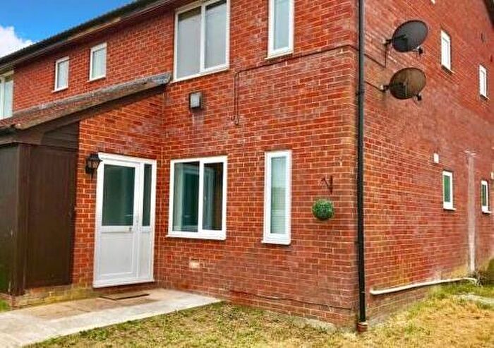 Studio To Rent In Turnstone Close, Broadwey, Weymouth, DT3