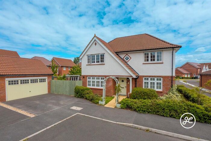 4 Bedroom Detached House For Sale In Bath Brick Close, Chilton Trinity, Bridgwater, TA5