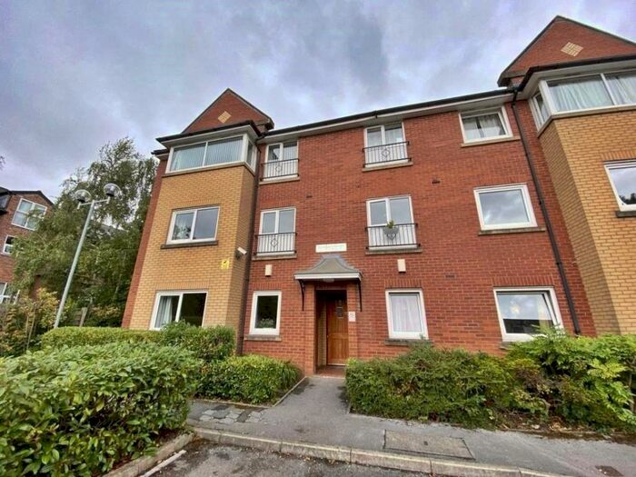 2 Bedroom Flat To Rent In Whiteoak Road, Manchester, Greater Manchester, M14