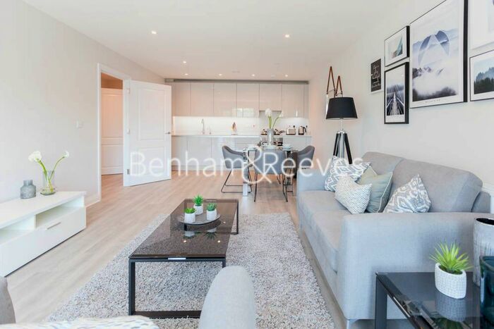 1 Bedroom Flat To Rent In Waterloo Road, Uxbridge, UB8