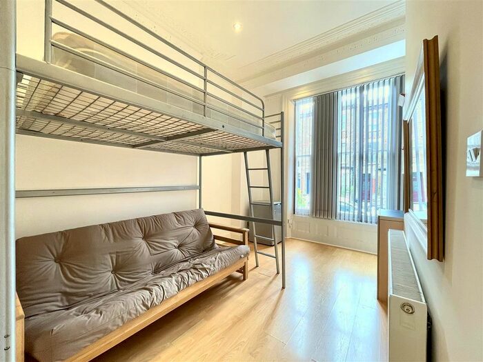 Studio To Rent In Lysander Grove, Archway, N19