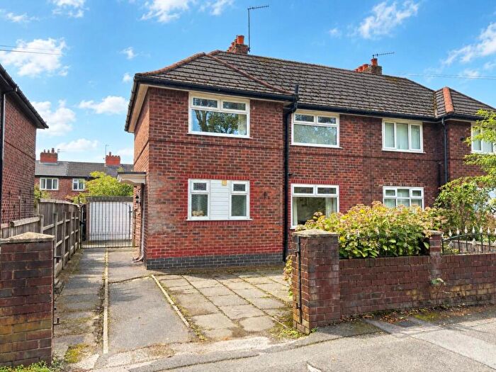 3 Bedroom Semi-Detached House For Sale In Barlow Terrace, Chorlton, M21