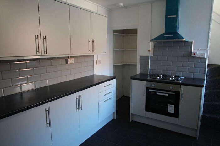 2 Bedroom Terraced House To Rent In East Road, Tylorstown, CF43