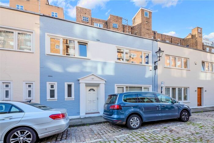 3 Bedroom Mews House To Rent In Gloucester Mews West, London, W2