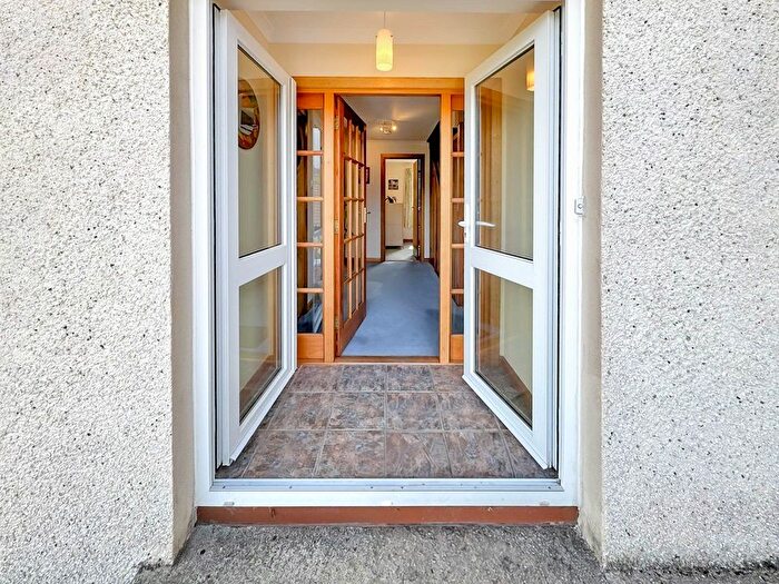 5 Bedroom Detached House For Sale In Inverneill, Argyll, Es, Inverneill, PA30
