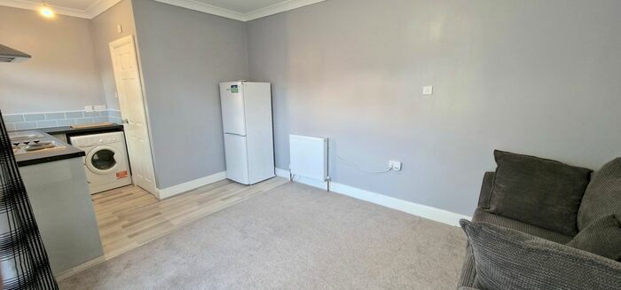 Studio To Rent In Middle Ope, Watford, WD24