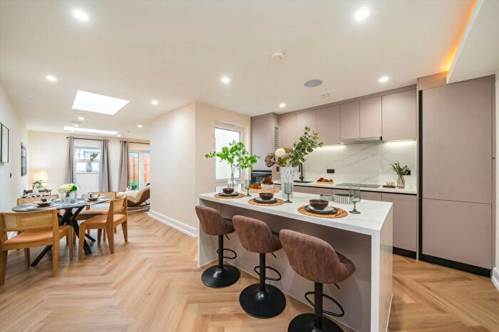 3 Bedroom House For Sale In Florence Avenue, Morden, SM4