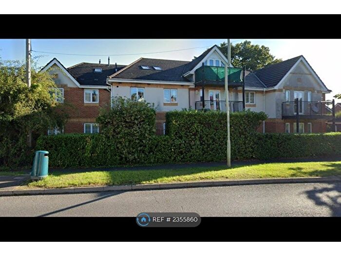 1 Bedroom Flat To Rent In The Brambles, Totton, Southampton, SO40